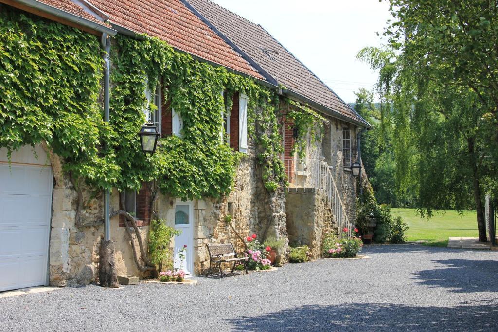 Domaine Du Moulin De L'Etang Bed & Breakfast Chatillon-sur-Marne Bagian luar foto