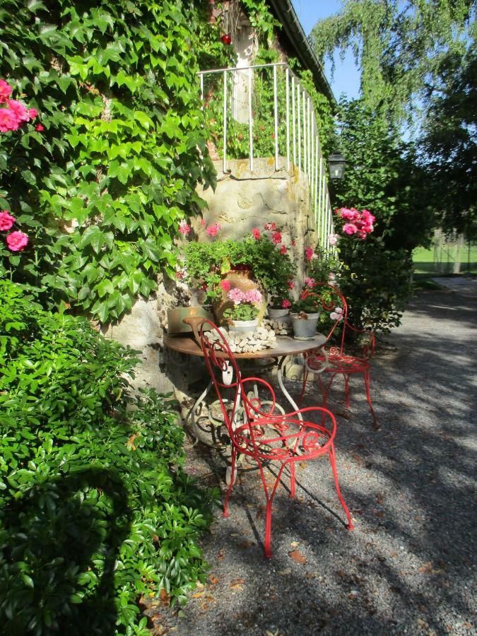 Domaine Du Moulin De L'Etang Bed & Breakfast Chatillon-sur-Marne Bagian luar foto